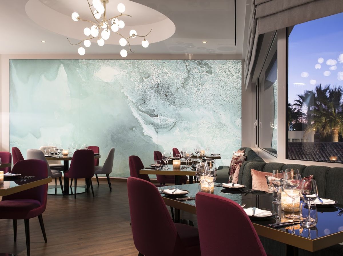 Amara Restaurant — photo 1 of 12
