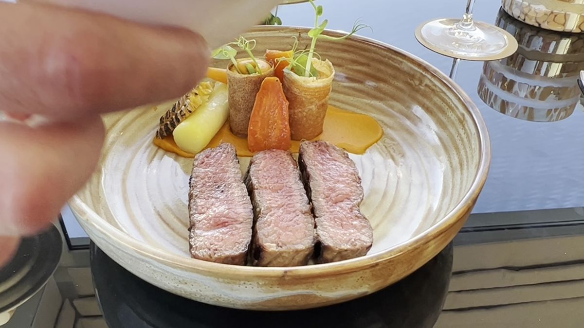 Amara Restaurant — photo 2 of 12