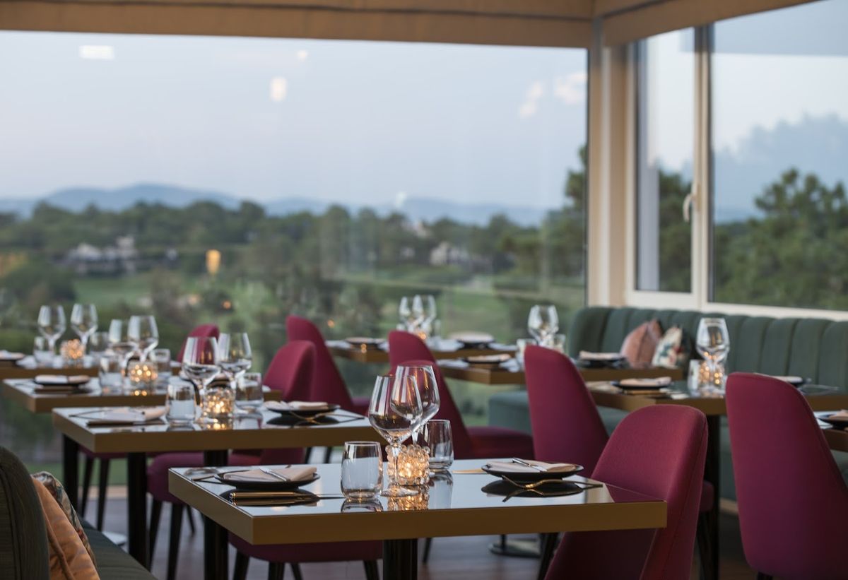 Amara Restaurant — photo 5 of 12