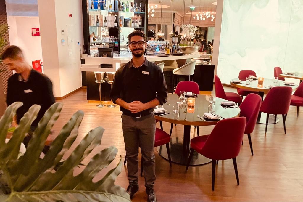 Amara Restaurant — photo 9 of 12