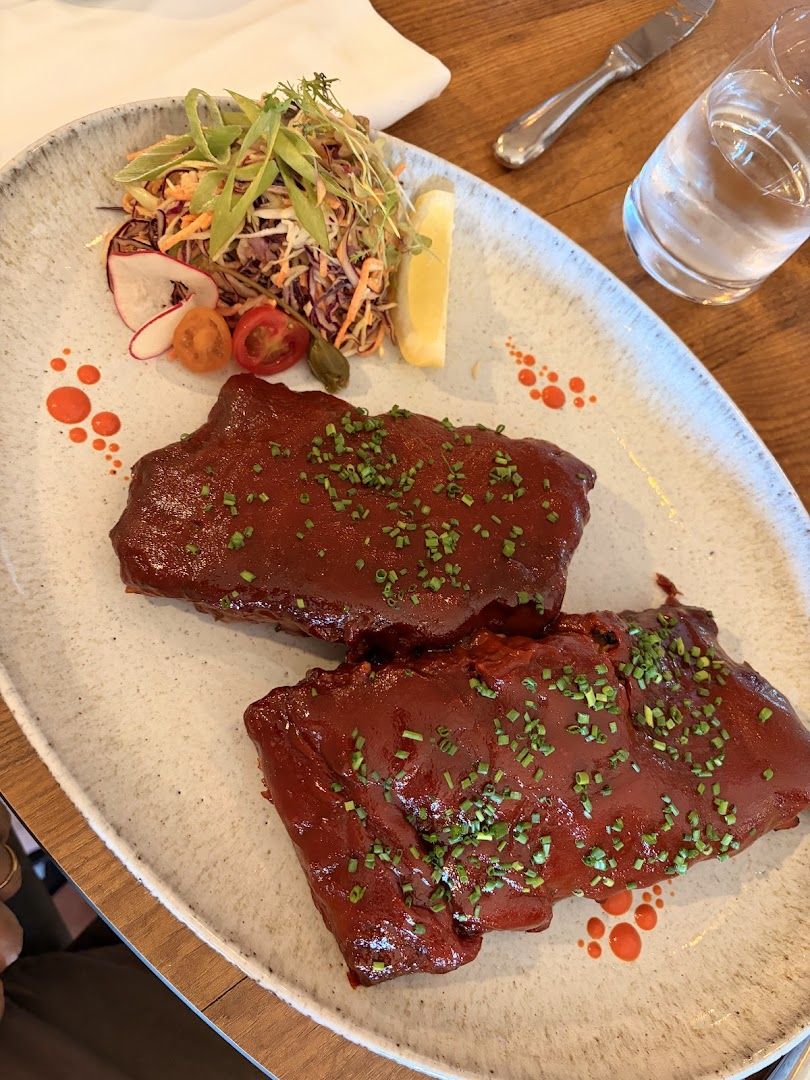 Bovino Steakhouse — photo 8 of 12
