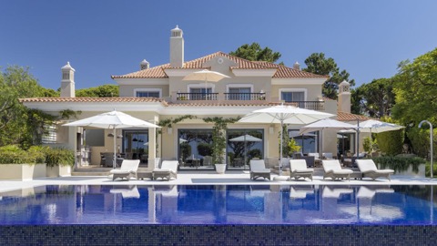 Catch at Dunas Douradas Beach Club — Mediterranean · Vale do Garrão · €€€