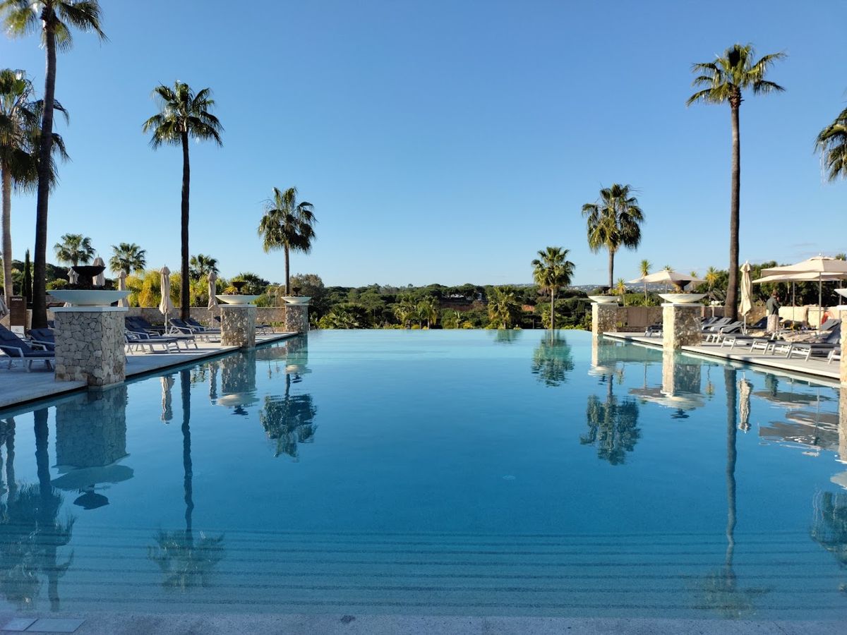 Conrad Algarve Pool Bar — photo 4 of 12