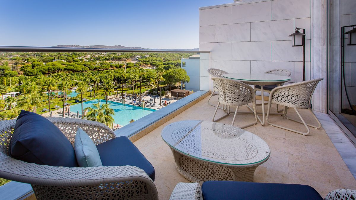 Conrad Algarve Pool Bar — photo 8 of 12