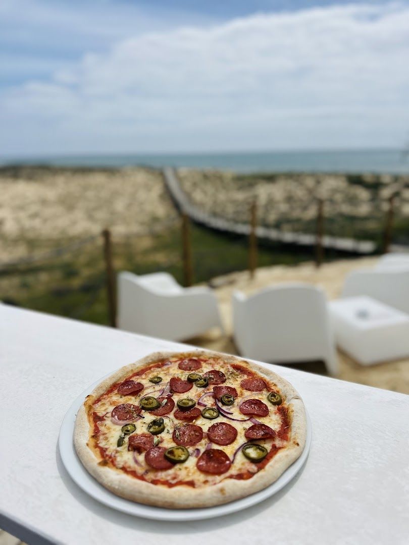 Dunes Beach Bar & Restaurant — photo 10 of 12