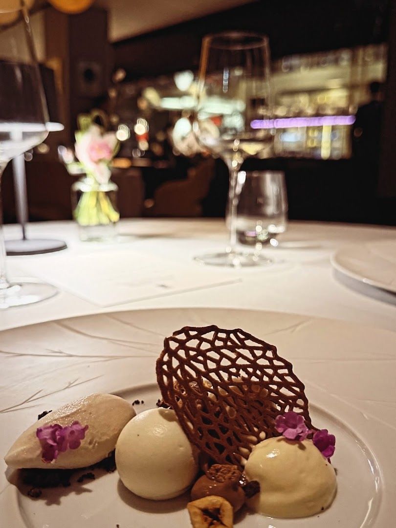 Gusto Bar — photo 6 of 12