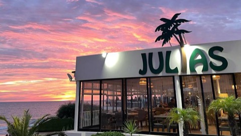 Julia's — Seafood · Vale do Garrão · €€€