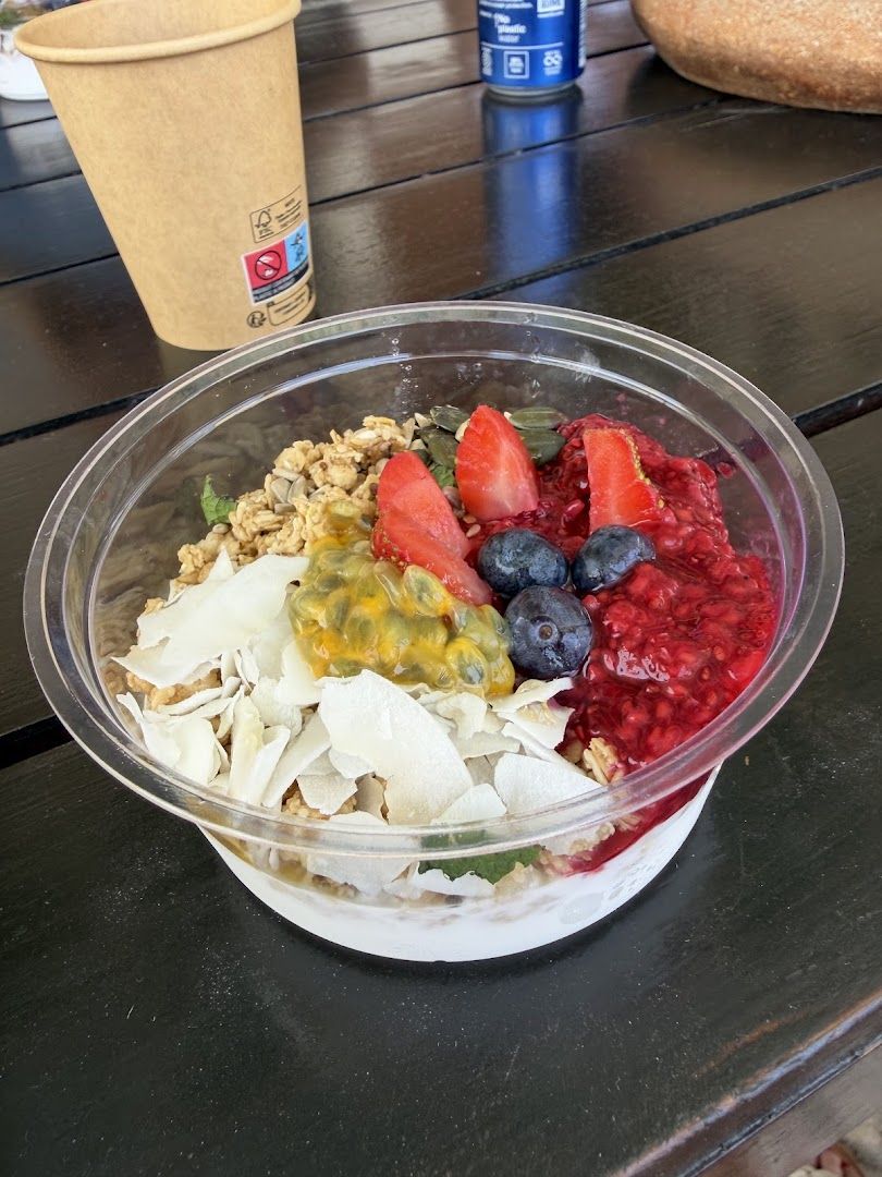 Lahana Brunch Café — photo 3 of 11