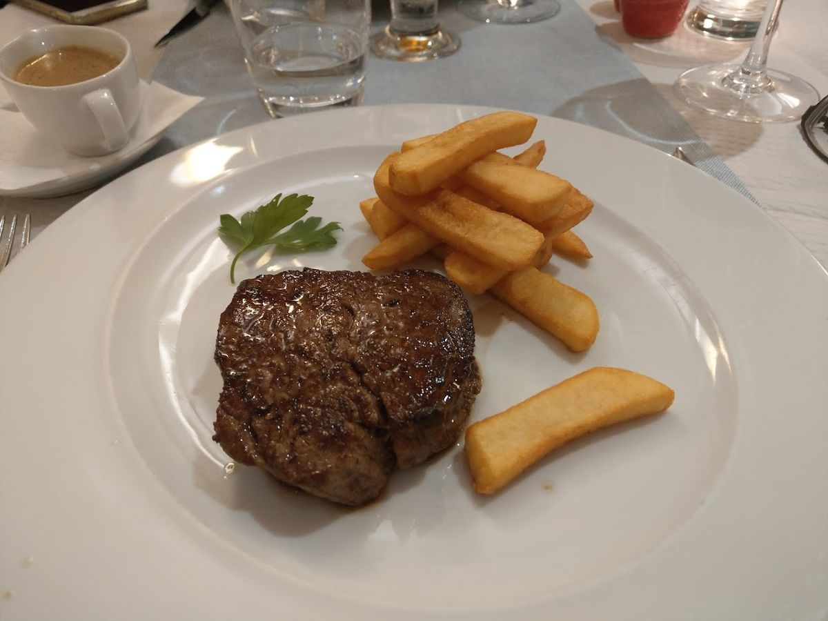 Lobo's Restaurant — photo 2 of 12