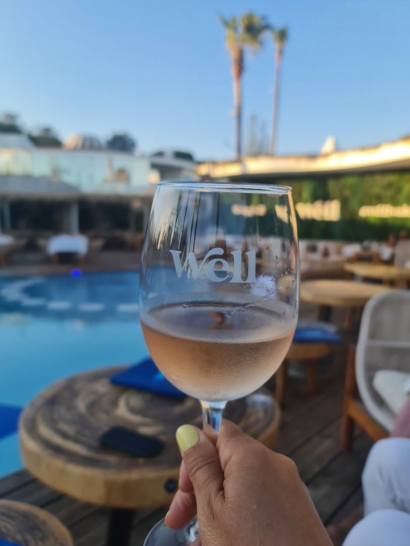 Parrilla Beach Club — photo 9 of 12