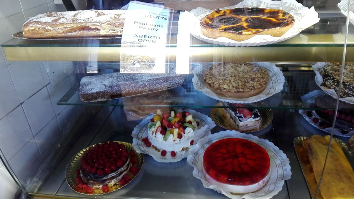 Pastelaria Charlotte — photo 7 of 11