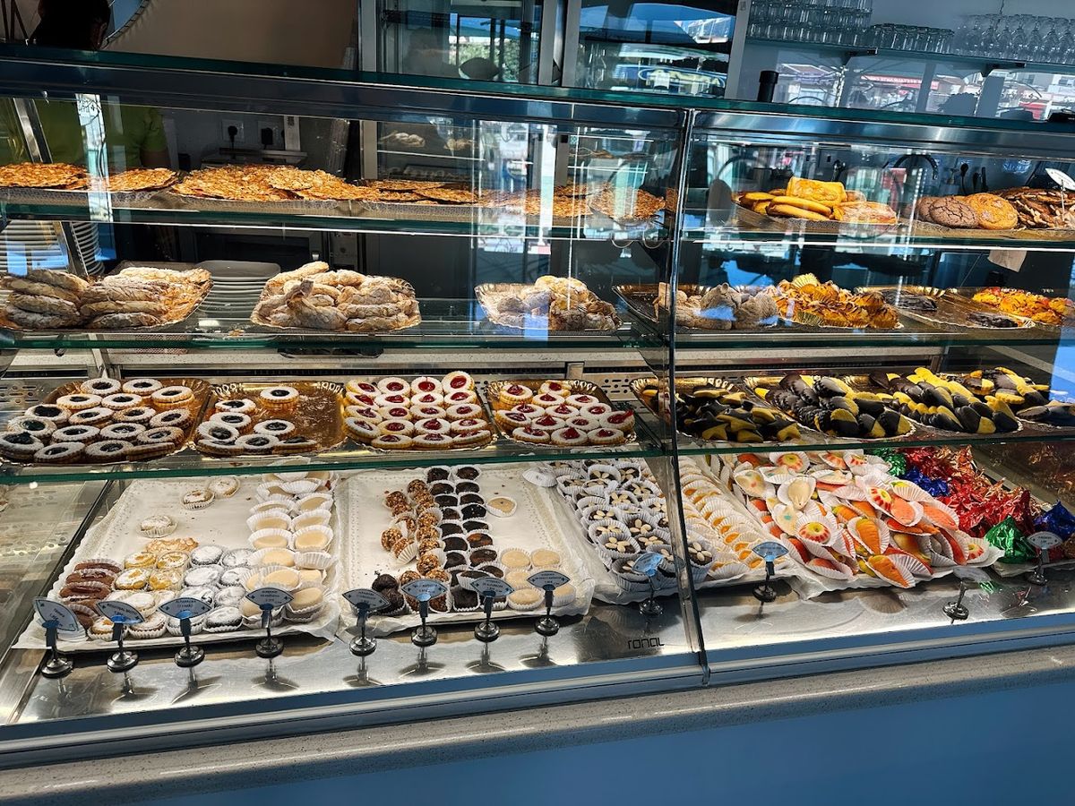 Pastelaria Riviera — photo 5 of 12