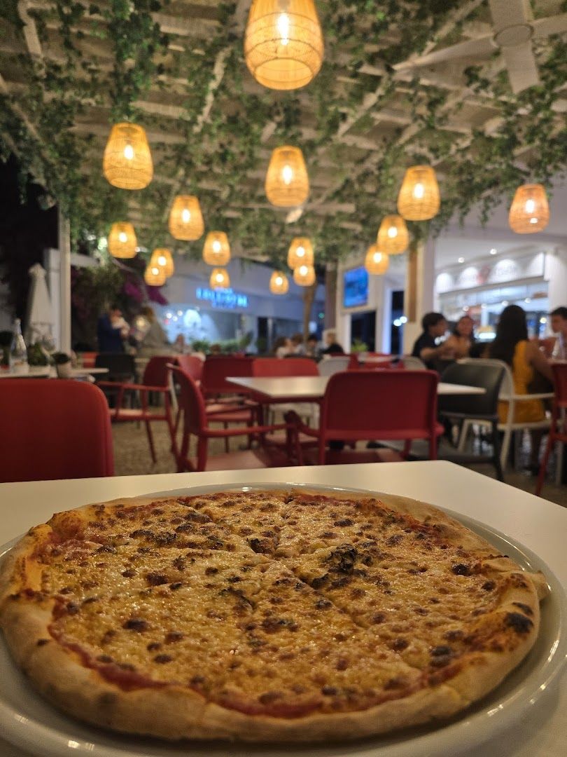 Pizza Pasta e Fantasia — photo 5 of 12
