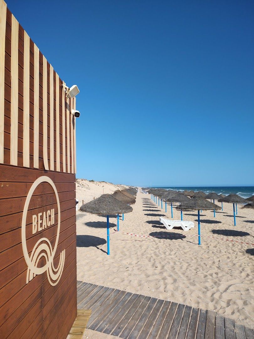 Q Beach — photo 6 of 12