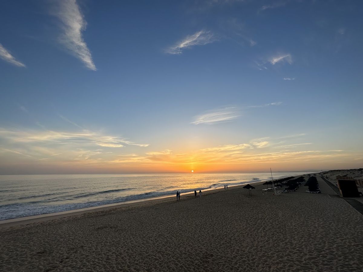 Q Beach — photo 7 of 12