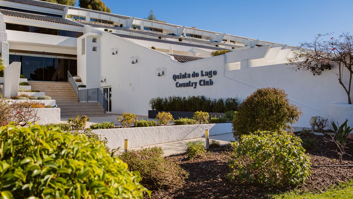 Quinta do Lago Clubhouses — photo 1 of 12