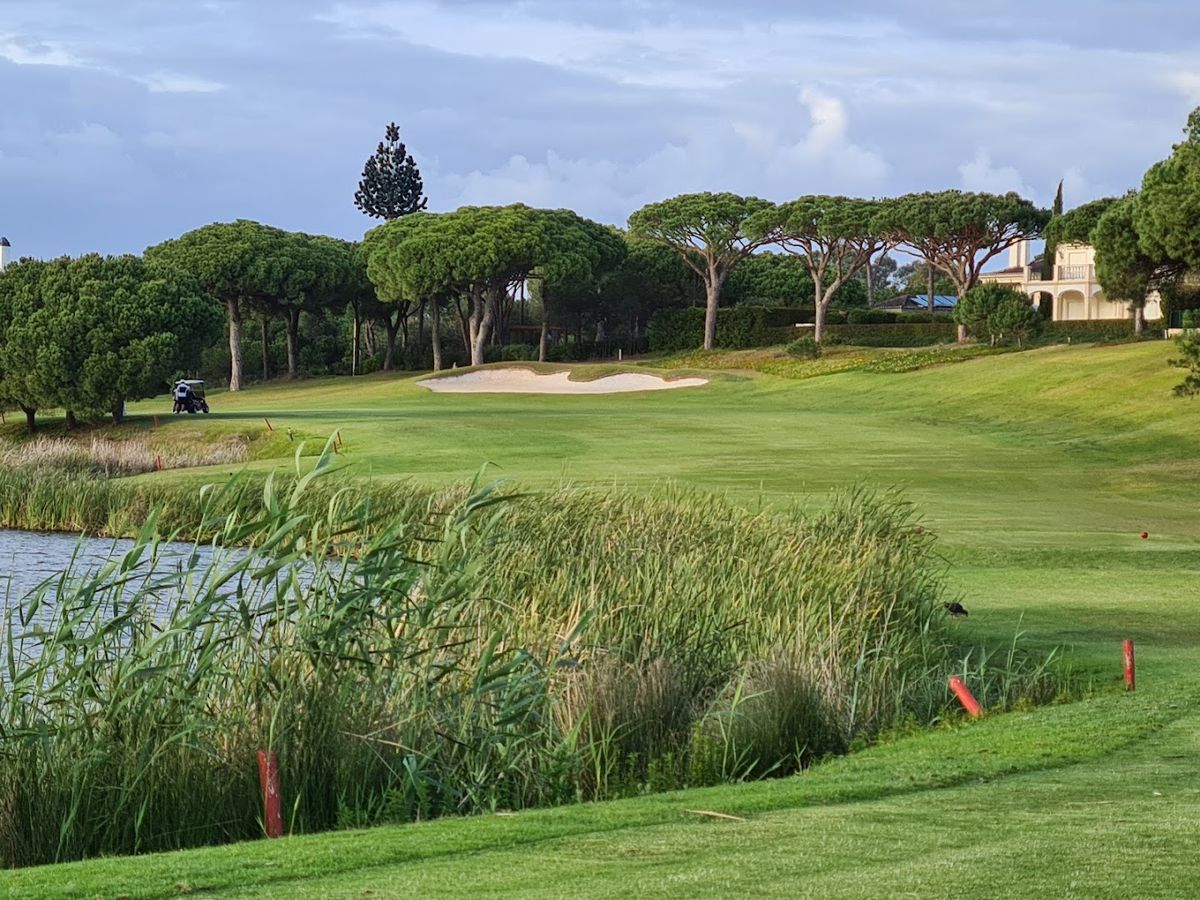 San Lorenzo Golf Clubhouse — photo 1 of 12