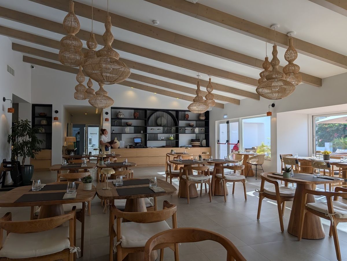 Smash by Vale do Lobo — photo 3 of 12