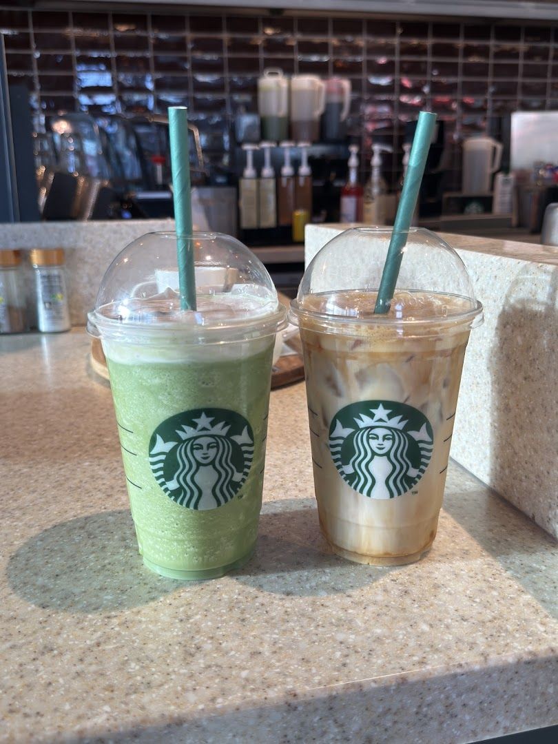 Starbucks Mar Shopping Algarve — photo 4 of 12