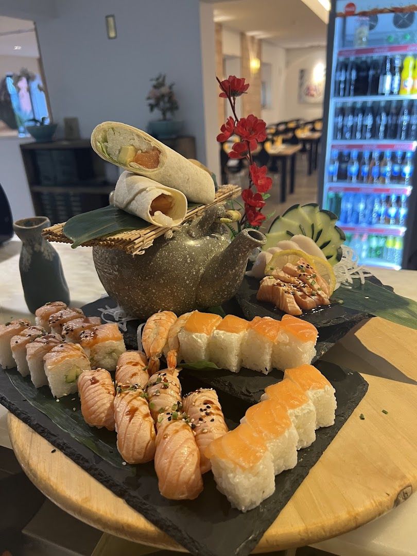 Sushi Mishi — photo 11 of 12