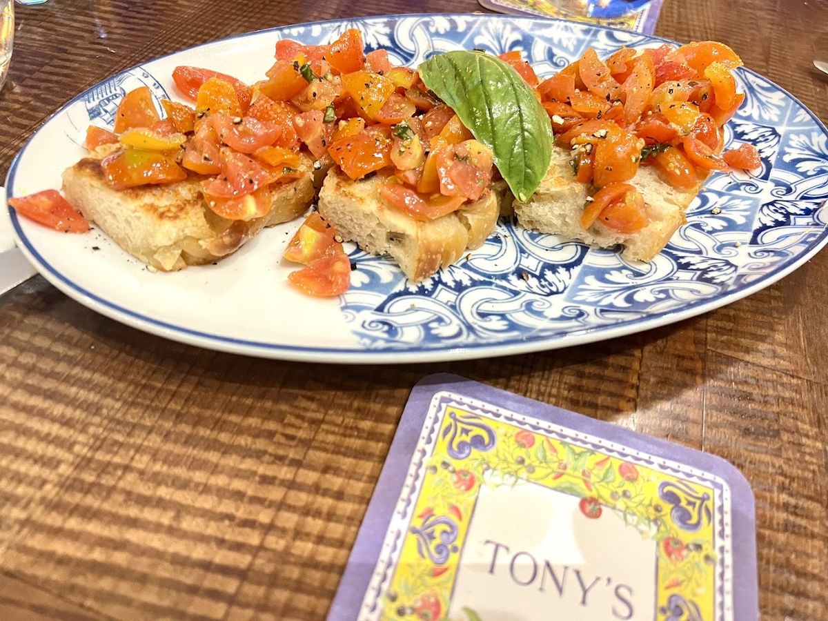 Tony's Pizza — photo 12 of 12